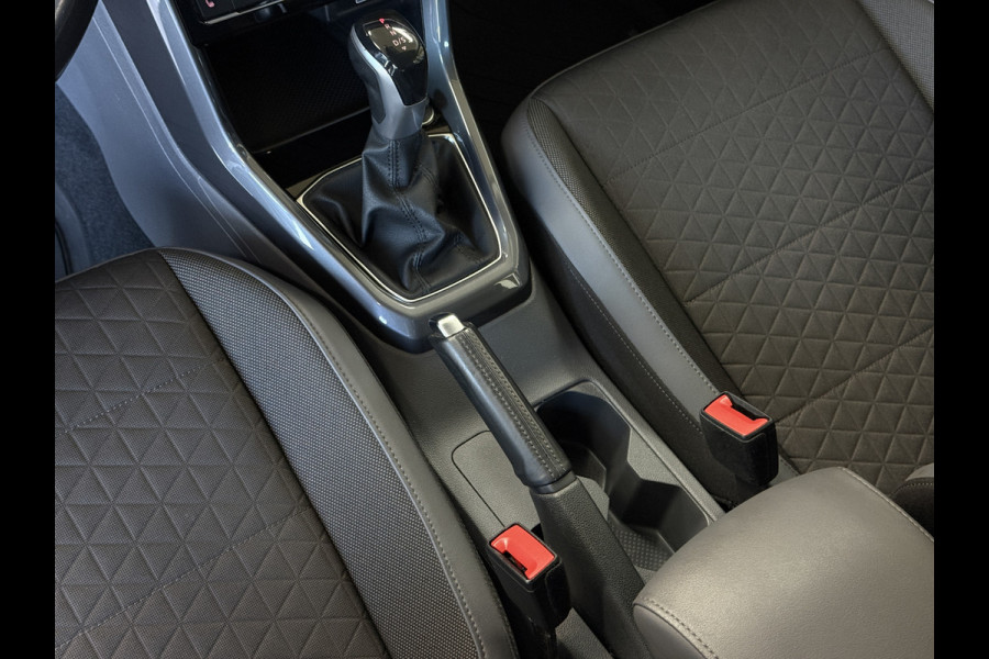 Volkswagen T-Cross 1.0 TSI 115pk DSG Style | Navigatie | Dode hoek | Stoelverwarming | PDC V+A | 100% Volkswagen Onderhouden!