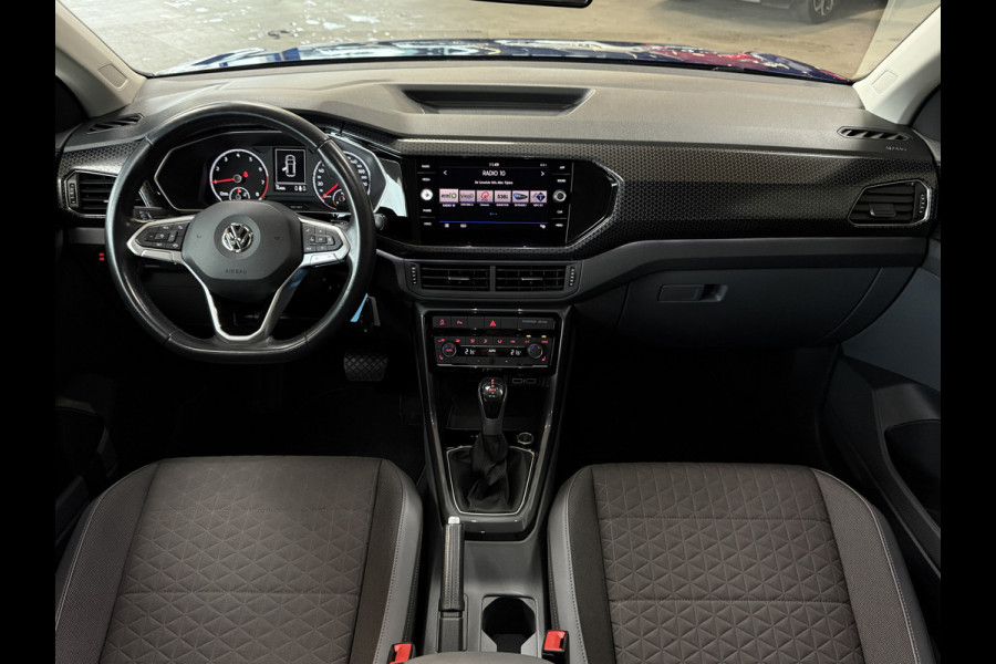 Volkswagen T-Cross 1.0 TSI 115pk DSG Style | Navi | Carplay | 17"| Camera | Led Koplampen | Stoelverwarming | 100% Volkswagen Onderhouden!