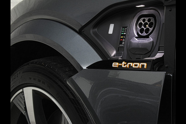 Audi e-tron Sportback S 504pk | RS-Stoelen | Panorama | 360 Camera | Valcona Leder | ACC | B&O Sound | Luchtvering | Soft-Close | Camera Spiegels | Nachtzicht | Keyless-Entry | Head-Up | 4-Zone Clima | Stoelverwarming V+A | Sfeerverlichting | Memory | Carplay |