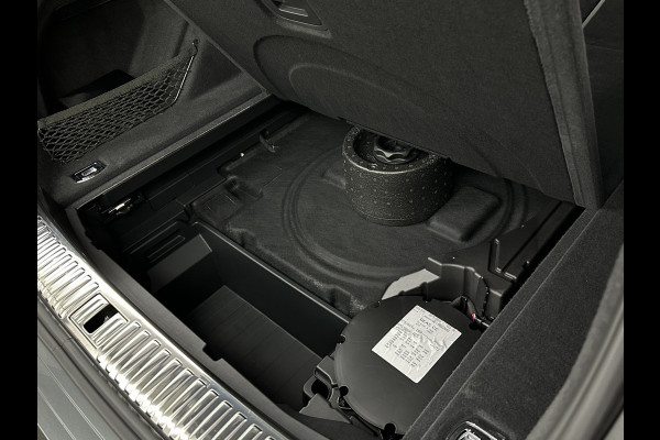 Audi e-tron Sportback S 504pk | RS-Stoelen | Panorama | 360 Camera | Valcona Leder | ACC | B&O Sound | Luchtvering | Soft-Close | Camera Spiegels | Nachtzicht | Keyless-Entry | Head-Up | 4-Zone Clima | Stoelverwarming V+A | Sfeerverlichting | Memory | Carplay |