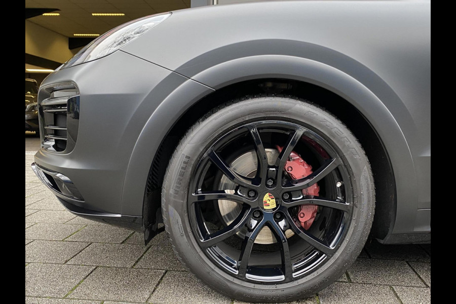 Porsche Cayenne Coupé 3.0 E-Hybrid 463PK - Matt Zwart I Panorama dak I Leer I Navigatie en nog veel Meer...