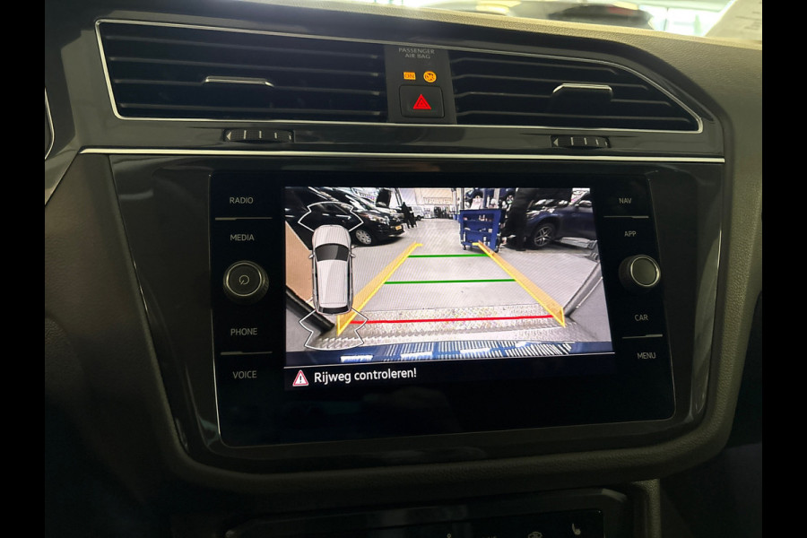 Volkswagen Tiguan 1.4 TSI eHybrid,Business+,navi,camera,apple carplay,stoelverw.IQ light