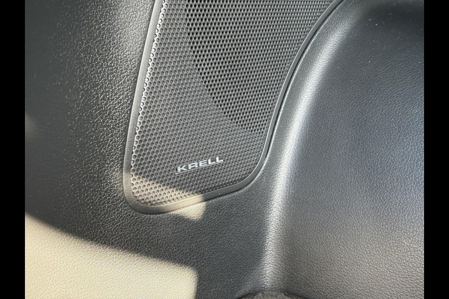 Hyundai Santa Fe 1.6 T-GDI PHEV Premium Sky 7p. | Afneembare trekhaak | Panoramadak | Stoelverwarming | Adaptive cruise control | Camera | KRELL