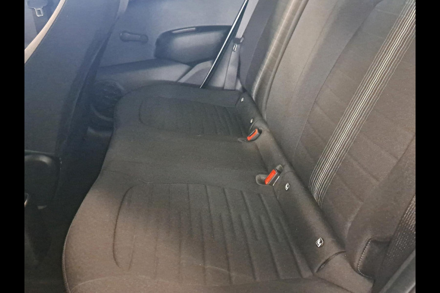 Hyundai i10 1.0 Comfort/Two Tone