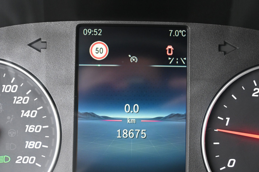Mercedes-Benz Sprinter 317 CDI L2H2 Pro Geveerde stoel, Navigatie met camera