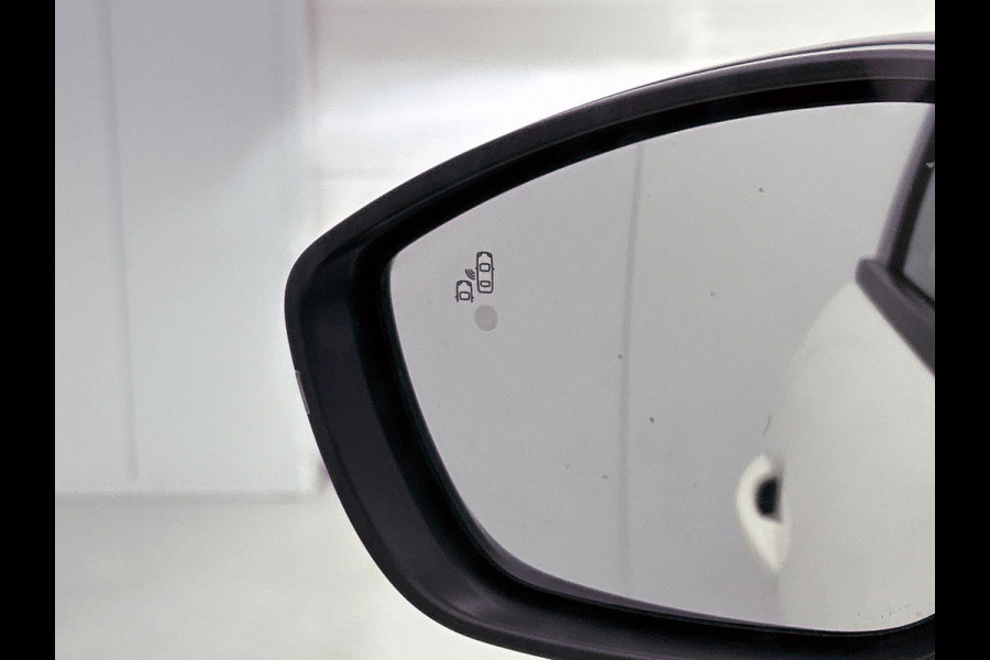 Fiat 600 1.2 Hybrid Bicolore CAMERA | CLIMA | DODEHOEKDETECT | NAVI-CARPLAY