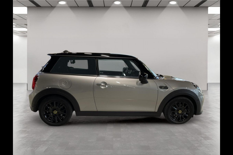 MINI Cooper SE Classic Head-Up Harman/Kardon Panoramadak Leder Sportstoel Neem contact op en we maken een afspraak!