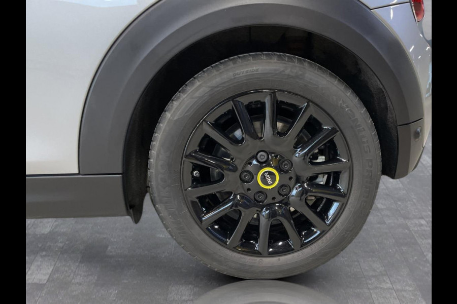 MINI Cooper SE Classic Head-Up Harman/Kardon Panoramadak Leder Sportstoel Neem contact op en we maken een afspraak!