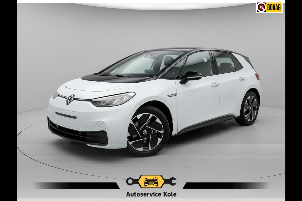 Volkswagen ID.3 First Black Edition 58 kWh * SoH 89% * Steunhaak * Navigatie * Parkeersensoren * Adaptieve Cruise *