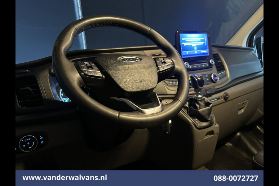 Ford Transit Custom 2.0 TDCI 131pk L2H1 Euro6 Airco | Camera | Leder | Navigatie | LED | Cruisecontrol Verwarmde Voorruit, Parkeersensoren, Bijrijdersbank, 2800kg trekvermogen