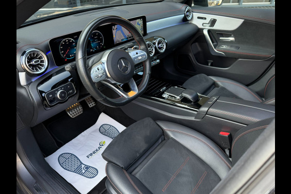 Mercedes-Benz CLA-Klasse 200 AMG Line l PANO l XENON