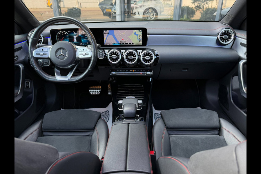 Mercedes-Benz CLA-Klasse 200 AMG Line l PANO l XENON
