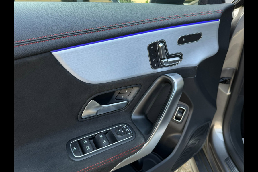 Mercedes-Benz CLA-Klasse 200 AMG Line l PANO l XENON