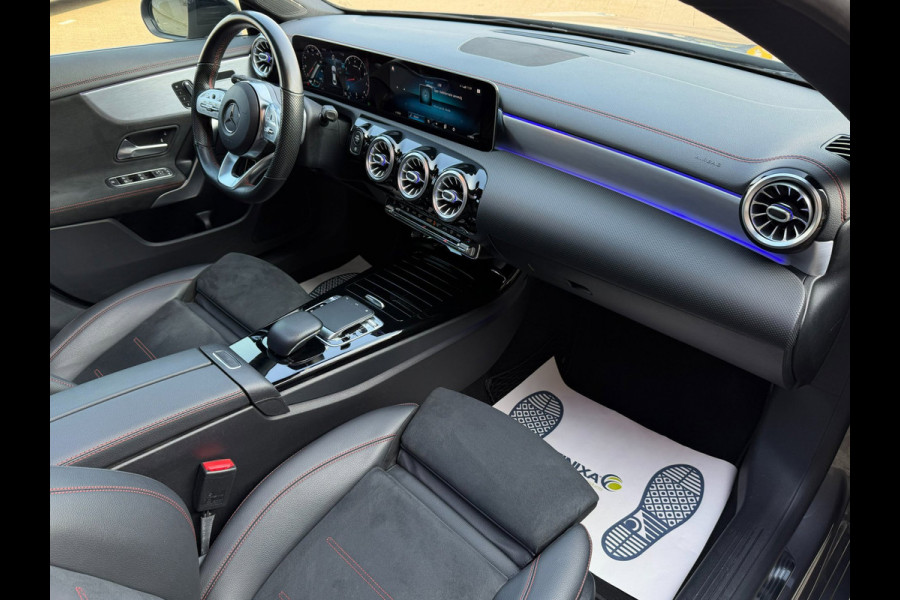 Mercedes-Benz CLA-Klasse 200 AMG Line l PANO l XENON