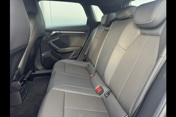 Audi A3 Sportback 30 TFSI S-line edition * Navigatie * Parkeersensoren * Audi Sound *