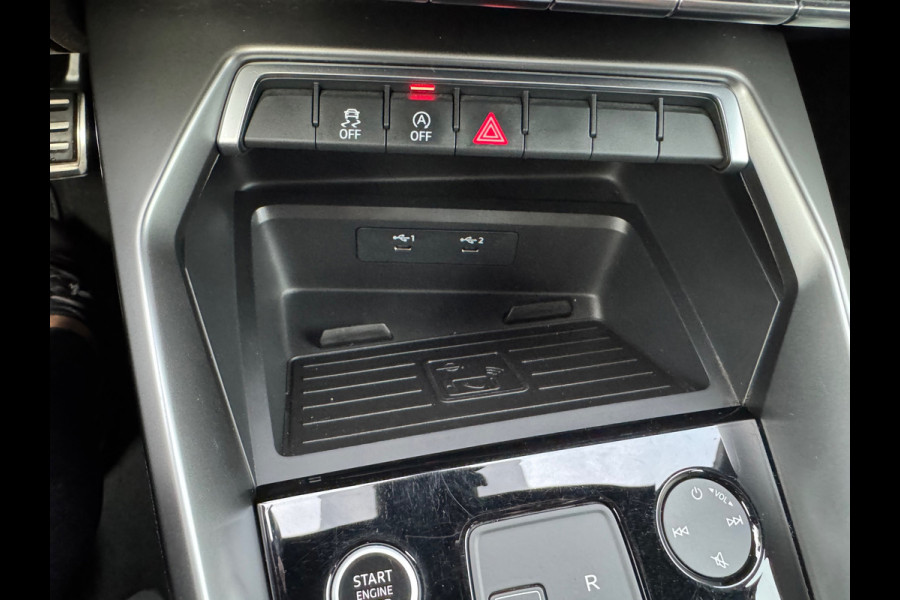 Audi A3 Sportback 30 TFSI S-line edition * Navigatie * Parkeersensoren * Audi Sound *
