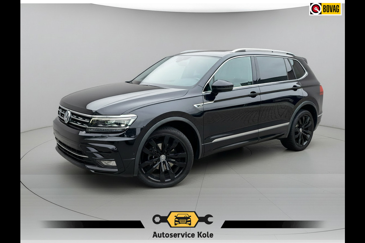 Volkswagen Tiguan Allspace 1.5 TSI R-Line * Trekhaak * Camera * Virtual Cockpit * Stoelverwarming *