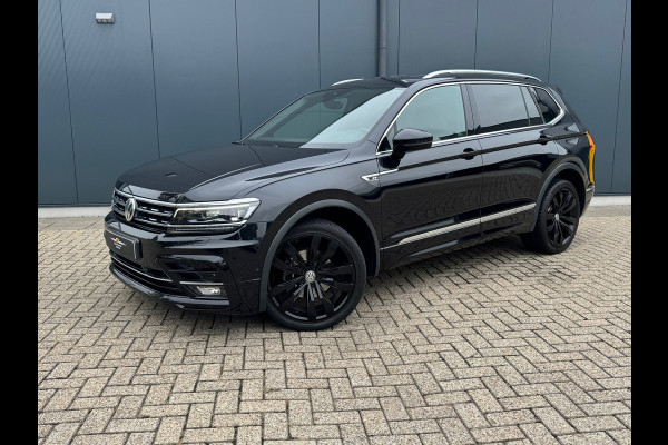 Volkswagen Tiguan Allspace 1.5 TSI R-Line * Trekhaak * Camera * Virtual Cockpit * Stoelverwarming *