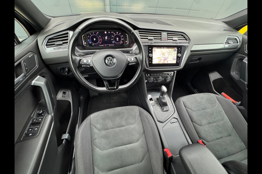 Volkswagen Tiguan Allspace 1.5 TSI R-Line * Trekhaak * Camera * Virtual Cockpit * Stoelverwarming *
