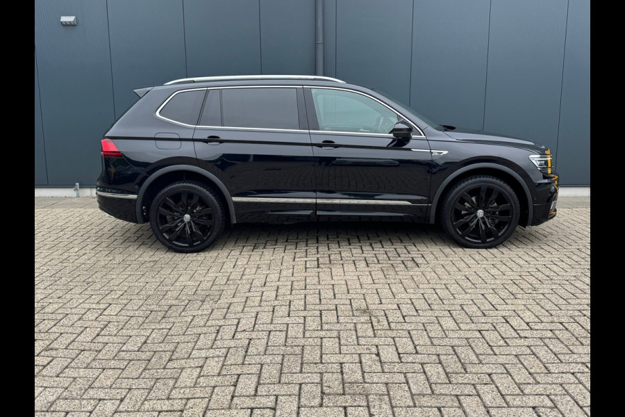 Volkswagen Tiguan Allspace 1.5 TSI R-Line * Trekhaak * Camera * Virtual Cockpit * Stoelverwarming *