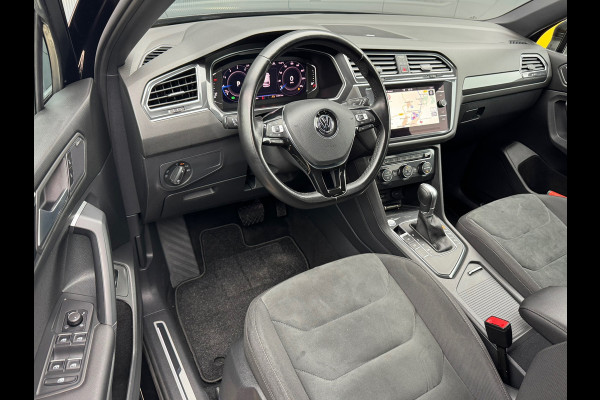 Volkswagen Tiguan Allspace 1.5 TSI R-Line * Trekhaak * Camera * Virtual Cockpit * Stoelverwarming *