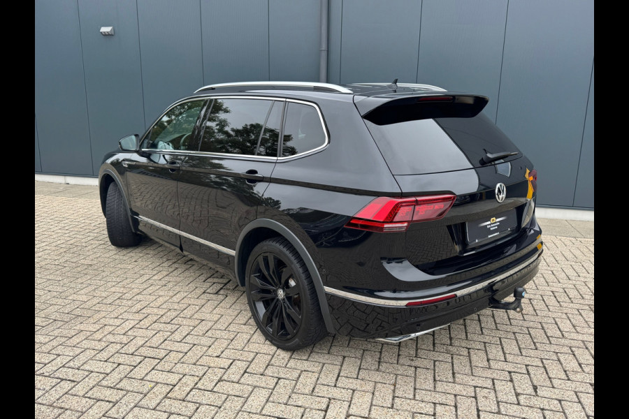 Volkswagen Tiguan Allspace 1.5 TSI R-Line * Trekhaak * Camera * Virtual Cockpit * Stoelverwarming *
