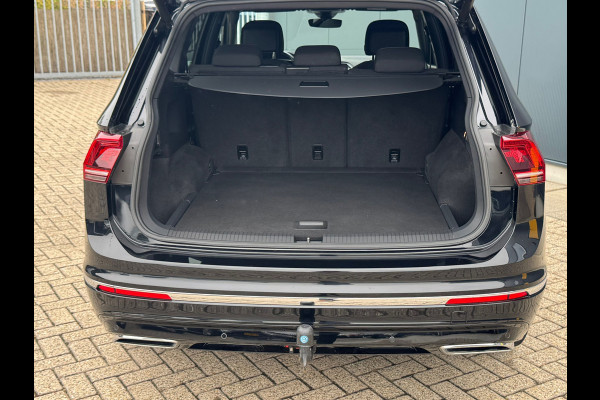 Volkswagen Tiguan Allspace 1.5 TSI R-Line * Trekhaak * Camera * Virtual Cockpit * Stoelverwarming *