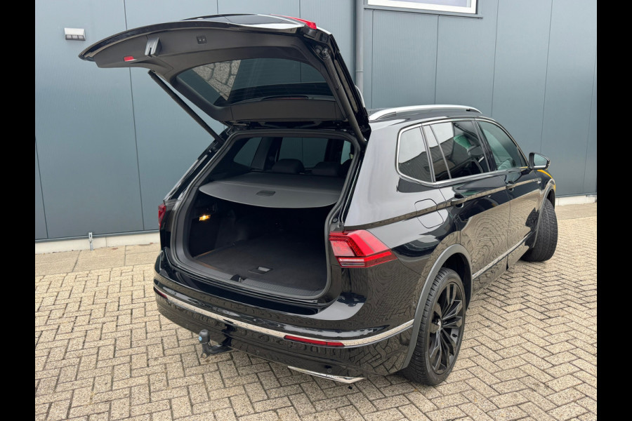Volkswagen Tiguan Allspace 1.5 TSI R-Line * Trekhaak * Camera * Virtual Cockpit * Stoelverwarming *
