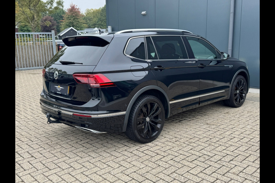 Volkswagen Tiguan Allspace 1.5 TSI R-Line * Trekhaak * Camera * Virtual Cockpit * Stoelverwarming *