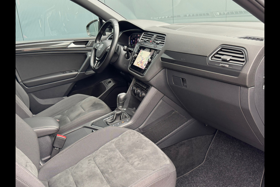 Volkswagen Tiguan Allspace 1.5 TSI R-Line * Trekhaak * Camera * Virtual Cockpit * Stoelverwarming *