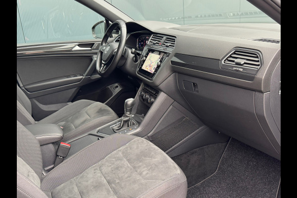 Volkswagen Tiguan Allspace 1.5 TSI R-Line * Trekhaak * Camera * Virtual Cockpit * Stoelverwarming *