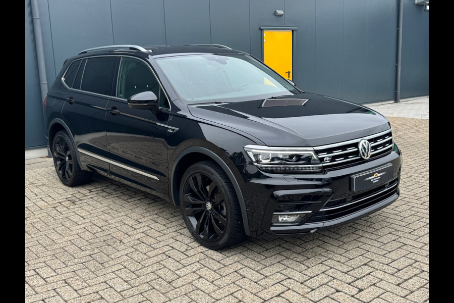 Volkswagen Tiguan Allspace 1.5 TSI R-Line * Trekhaak * Camera * Virtual Cockpit * Stoelverwarming *