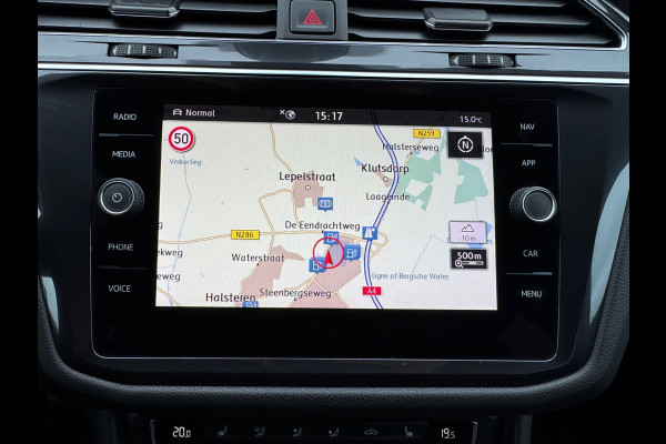 Volkswagen Tiguan Allspace 1.5 TSI R-Line * Trekhaak * Camera * Virtual Cockpit * Stoelverwarming *