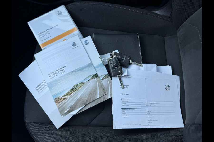 Volkswagen Tiguan Allspace 1.5 TSI R-Line * Trekhaak * Camera * Virtual Cockpit * Stoelverwarming *