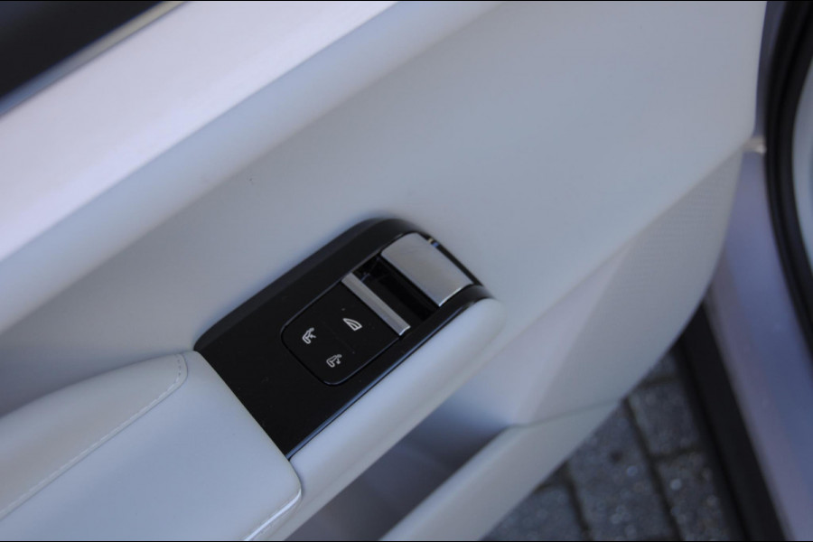 Volvo ES90 333PK Automaat Single Ext. Range Ultra Luchtvering / Bowers & Wilkins / 22" / Pilot Assist Pack / Visual Park assist / Geventileerde voor- en achterstoelen / Panoramadak / Massagefunctie voorstoelen / HD Pixel LED koplampen / Gelaagde zij-ruiten