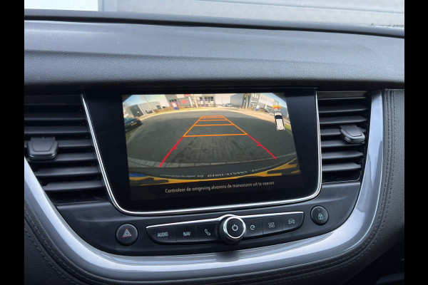 Opel Grandland X 1.6 Turbo Hybrid Elegance /Camera / Carplay