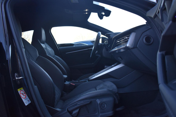 Audi A3 Sportback 35 TFSI S edition 3x S-Line Lane ACC B&O Camera Keyless