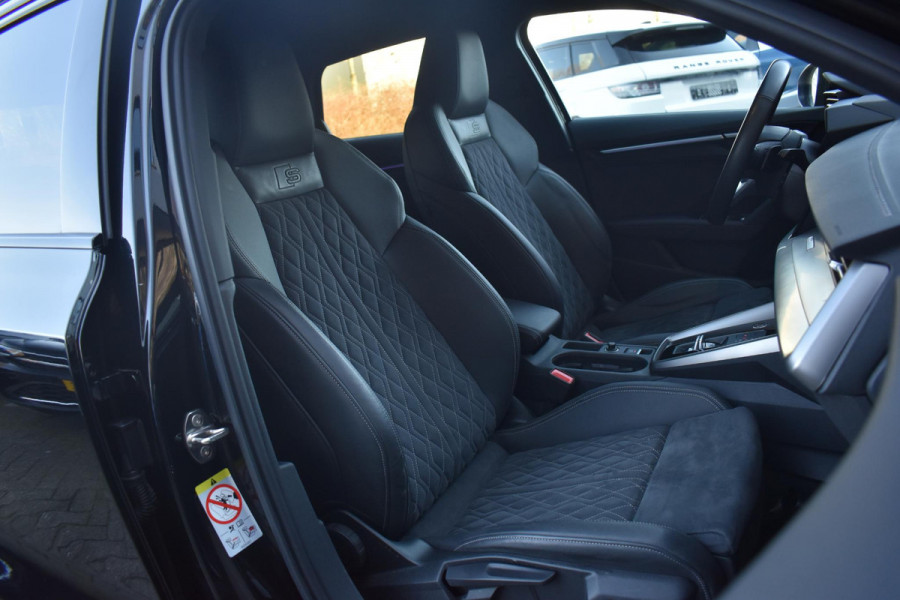 Audi A3 Sportback 35 TFSI S edition 3x S-Line Lane ACC B&O Camera Keyless