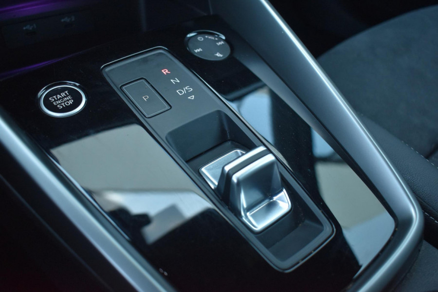 Audi A3 Sportback 35 TFSI S edition 3x S-Line Lane ACC B&O Camera Keyless