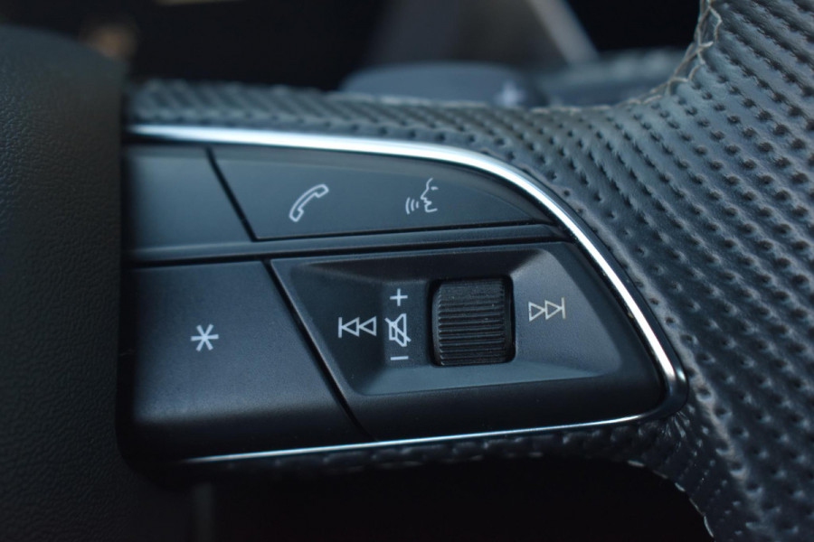 Audi A3 Sportback 35 TFSI S edition 3x S-Line Lane ACC B&O Camera Keyless