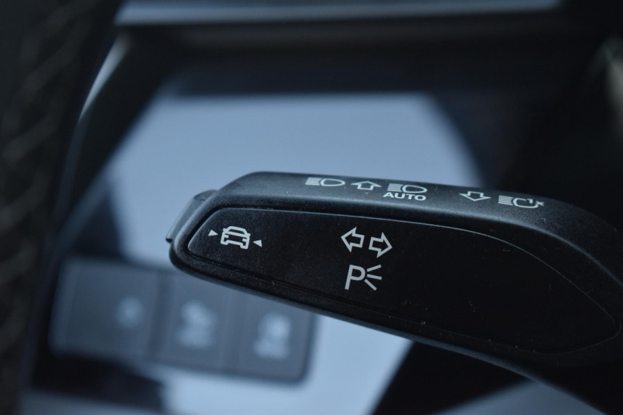 Audi A3 Sportback 35 TFSI S edition 3x S-Line Lane ACC B&O Camera Keyless