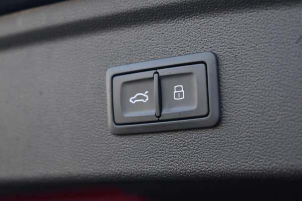 Audi A3 Sportback 35 TFSI S edition 3x S-Line Lane ACC B&O Camera Keyless