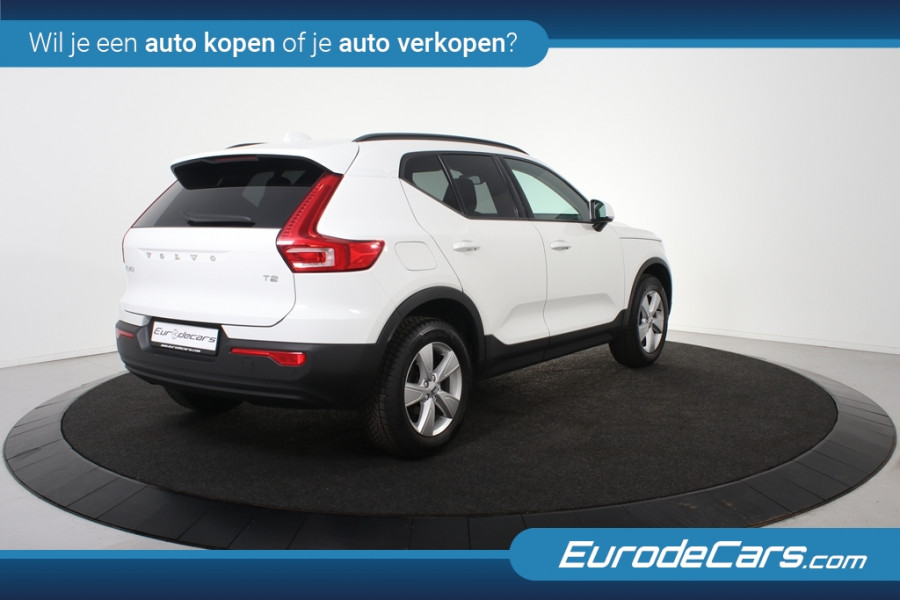 Volvo XC40 1.5 T2 Momentum *1ste Eigenaar*Navigatie*Parkassist*Trekhaak*