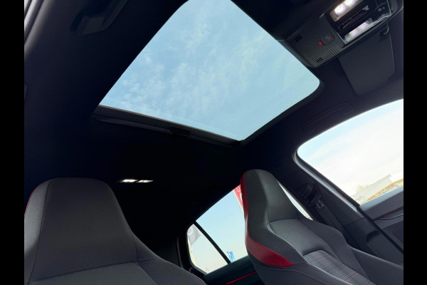 Volkswagen Golf 2.0 TSI GTI Panorama | Keyless | Stoel verw | Cruise controle