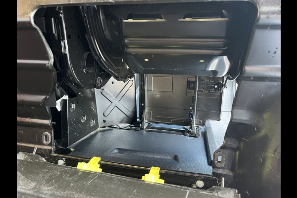 Peugeot Expert 2.0 HDI E6 123pk Premuim Long, 3-zits Lease €276 p/m, Airco, PDC, Carplay, Camera, Onderhouds historie aanwezig