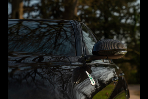 Alfa Romeo Giulia 2.9 V6 Quadrifoglio | Carbon stoelen | Akrapovic | Harman/Kardon