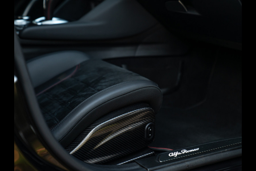 Alfa Romeo Giulia 2.9 V6 Quadrifoglio | Carbon stoelen | Akrapovic | Harman/Kardon