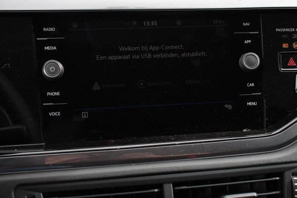 Volkswagen Polo 1.0 TSI DSG Style | Navigatie | Apple Carplay/Android Auto | Camera | Climate Control | Led | Lichtmetalen Velgen | Extra getint glas