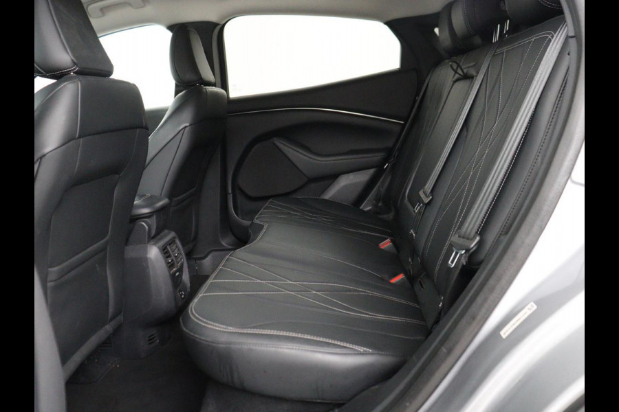 Ford Mustang Mach-E RWD 75 kWh | SOH 94% | Leder | Stoelverwarming | Adaptive cruise | Camera | Carplay | Navigatie | Stuurverwarming | Keyless | Full LED | Dodehoek detectie