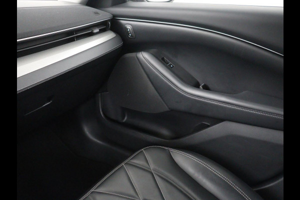 Ford Mustang Mach-E RWD 75 kWh | SOH 94% | Leder | Stoelverwarming | Adaptive cruise | Camera | Carplay | Navigatie | Stuurverwarming | Keyless | Full LED | Dodehoek detectie
